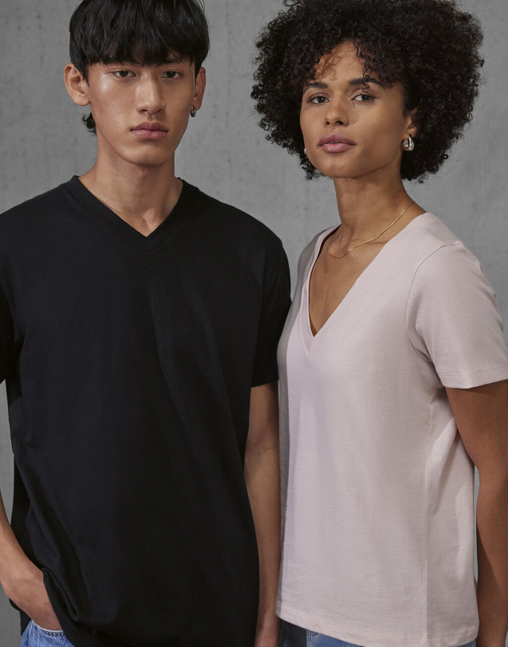#E150 V T-Shirt - Image 2