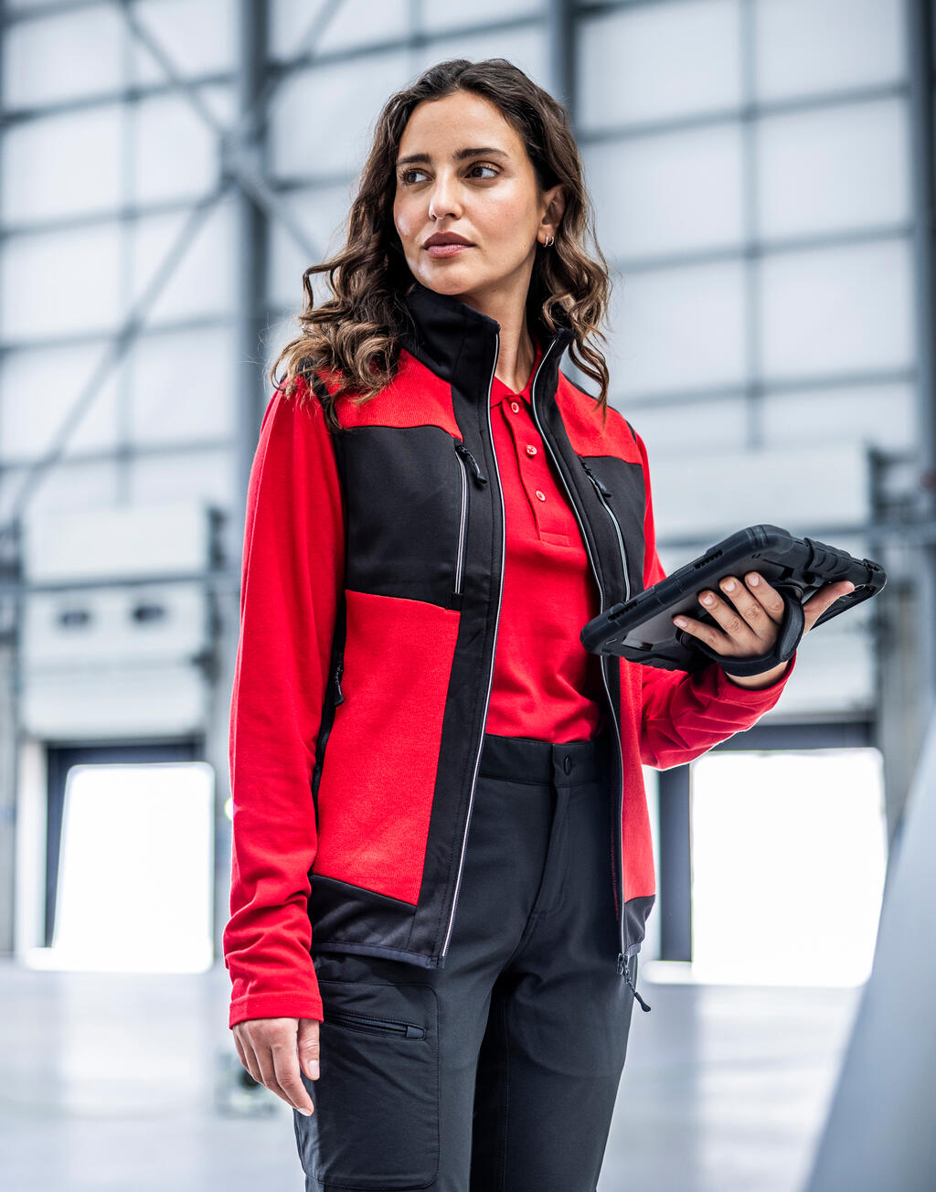 E-Volve Stretch Hybrid Midlayer Bodywarmer - Image 2