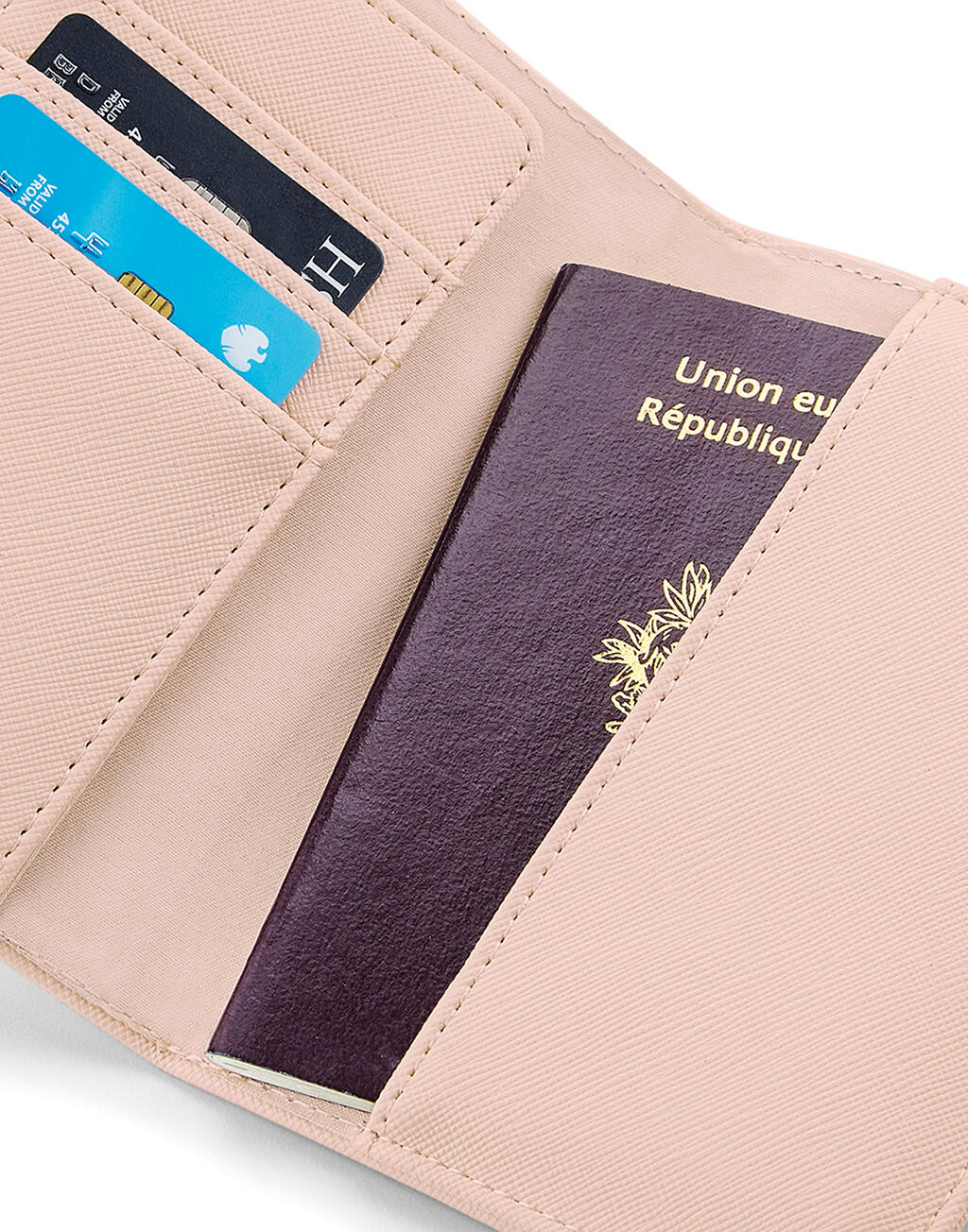 Boutique Travel Set - Image 3