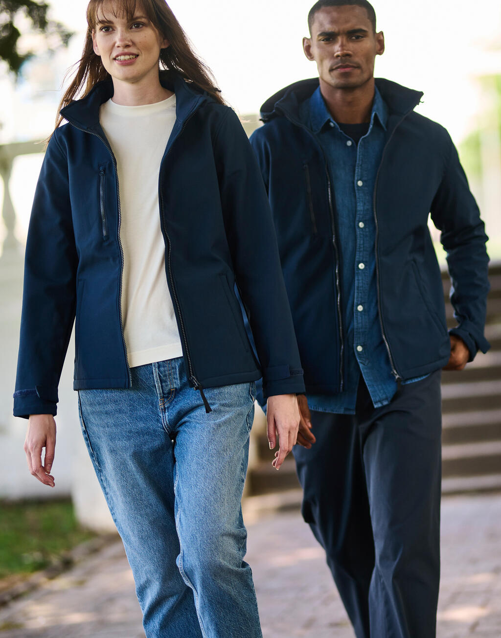 Venturer 3-Layer Hooded Softshell Jacket - Image 2